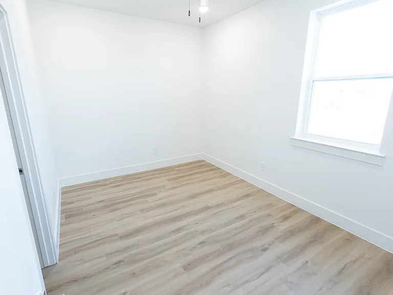 2505 Benbrook Blvd #502 — Photo 13