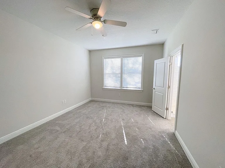 2502 W Fig St #2 — Photo 9