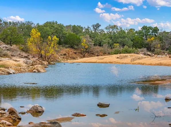 4230 N County Road 413, Llano, TX 78643