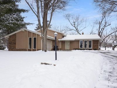 502 Homesteaders Retreat, Eagle, WI, 53119