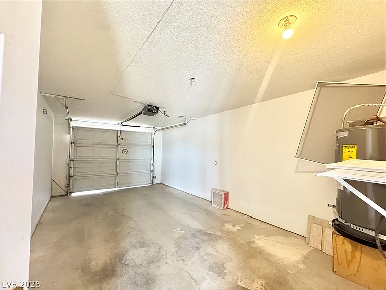 1060 Marne Ct #D — Photo 11