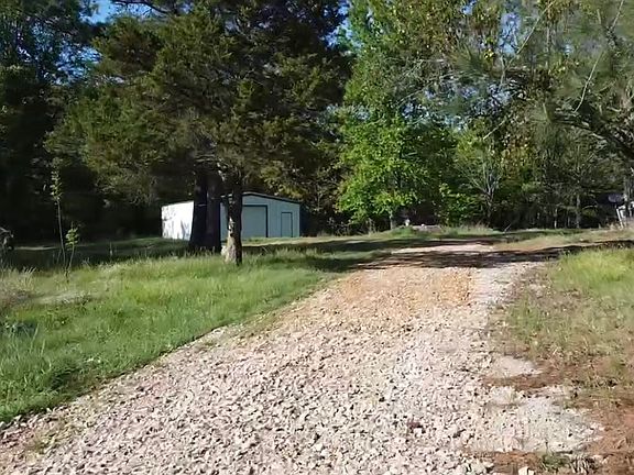 5th image of 559 N 4300th Rd