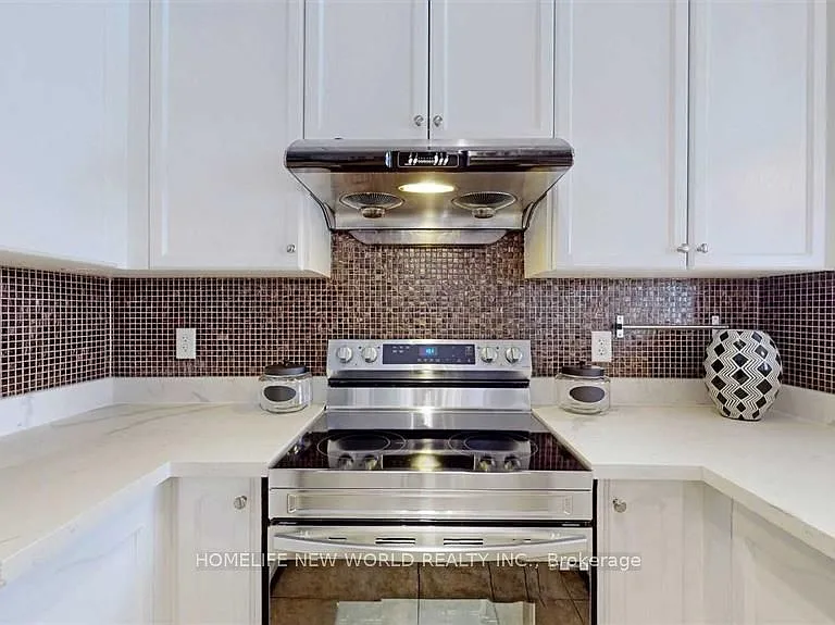 52 Mantle Ave — Photo 21