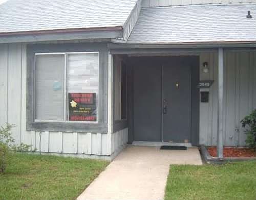 1st image of 2549 Lodgewood Ln