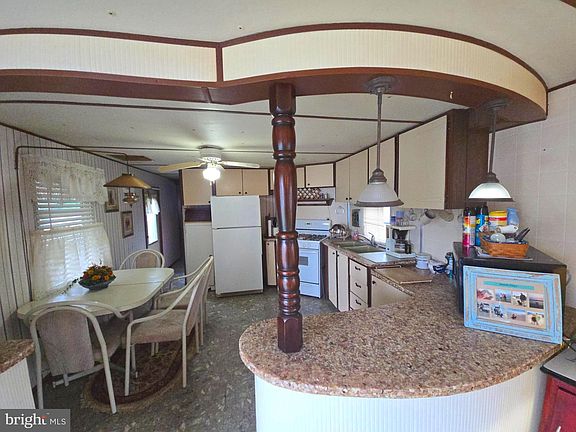 4th image of 20916 Daniels Way #3308