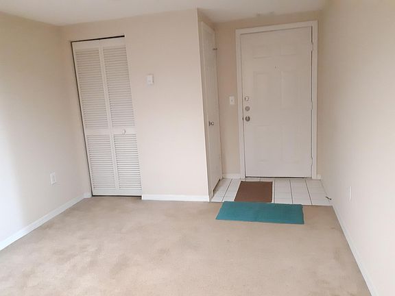 4th image of 200 SW 117th Ter APT 305