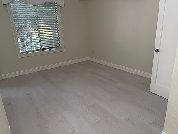 5th image of 2253 Martin APT 108