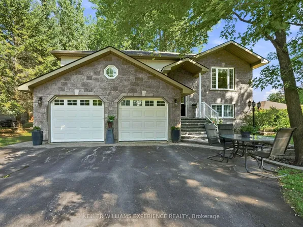 2438 Amigo Dr, Severn, ON L3V 0T9