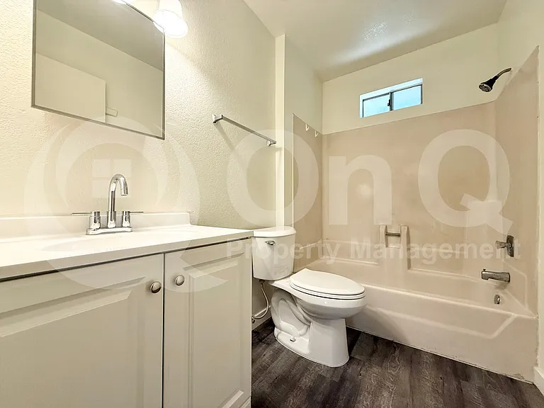 3002 E Waltann Ln #2 — Photo 8