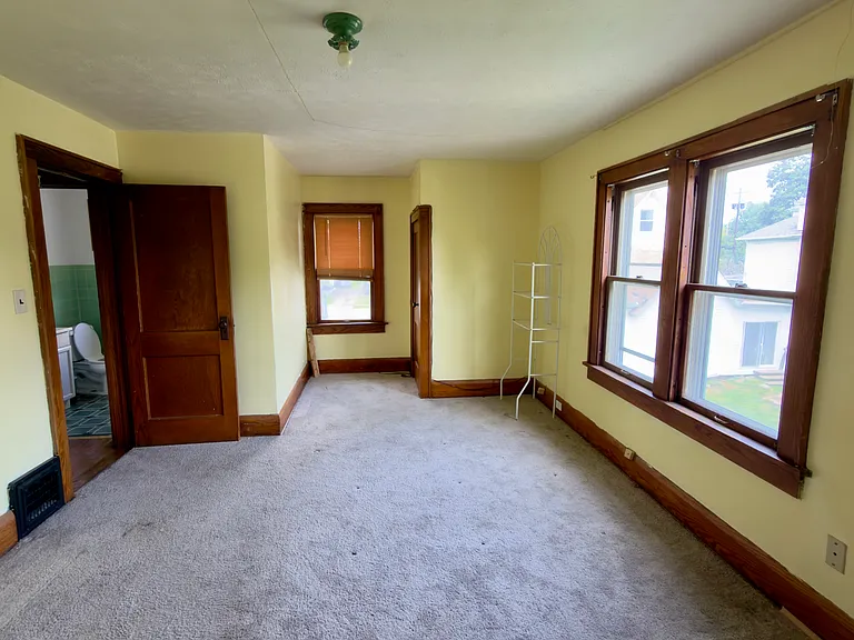 Upstairs bedroom #2