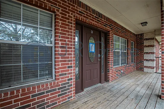 1521 Bagby Ave — Photo 15