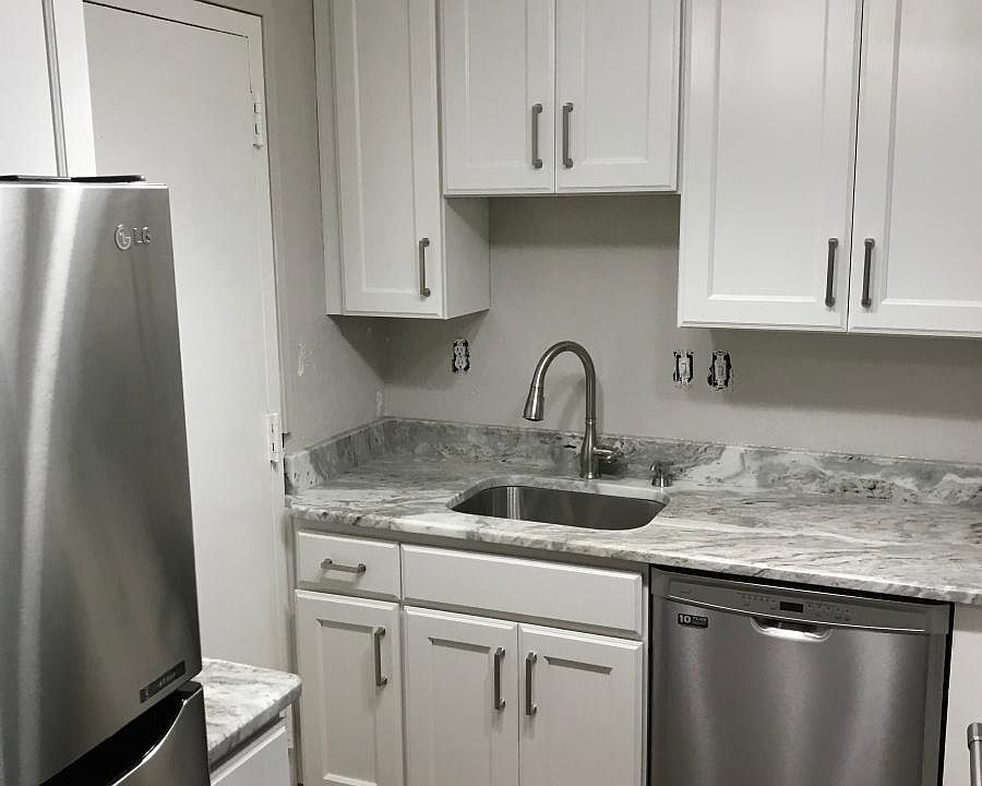 Newly Remodeled Kitchen