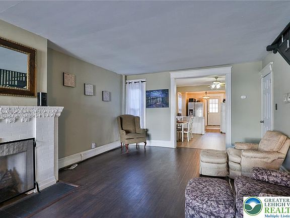 5th image of 840 W Walnut St