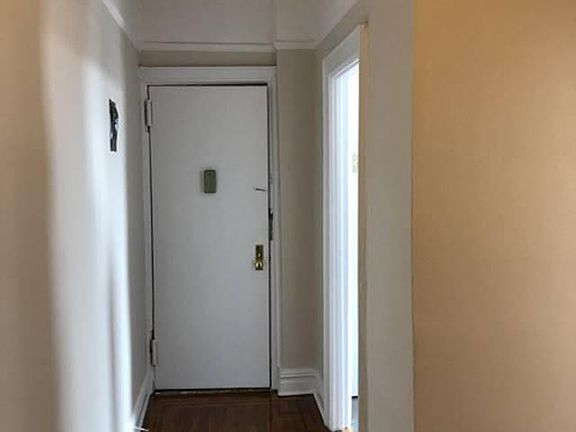3rd image of 14325 84th Dr APT 3E