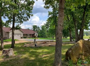 1255 SE Hwy 7, Clinton, MO 64735