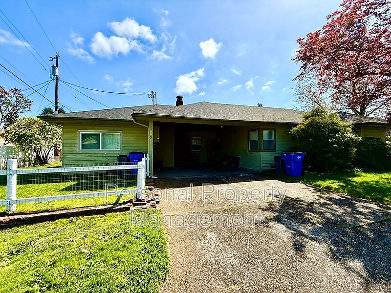 1st image of 2805 Fairmount Ave