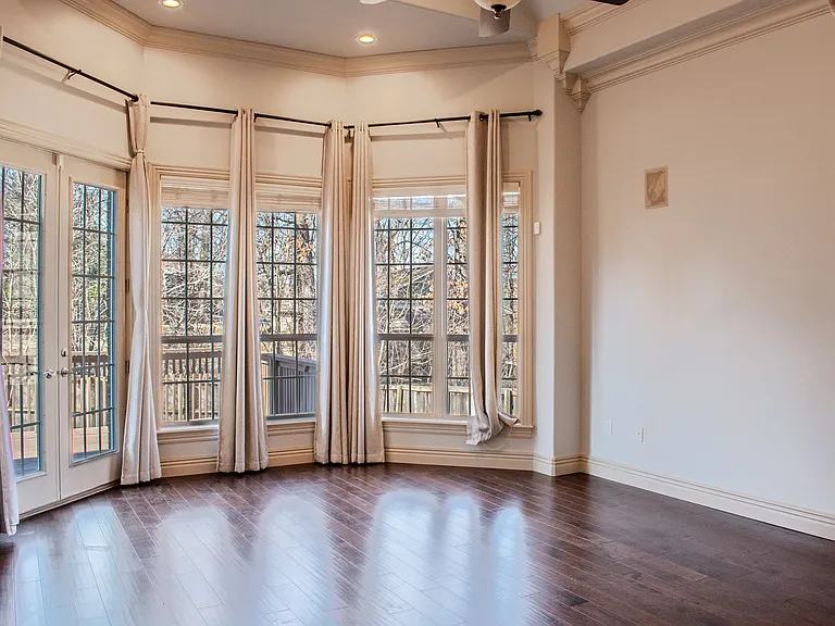5106 S Sloan Cir — Photo 4
