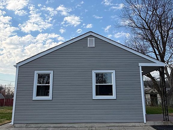 2nd image of 321 Bassett Ave