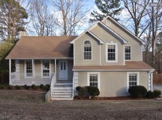 135 Chesterfield Ct, Fayetteville, GA