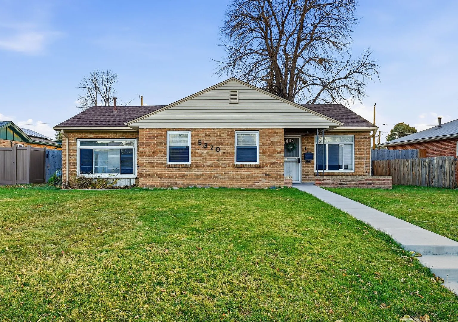 Beautiful 3-Bedroom, 2-Bath Denver Home! — Photo 3
