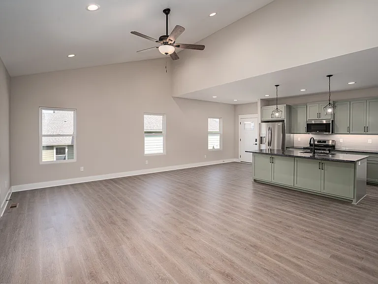 917 Eagle Ridge Dr — Photo 14