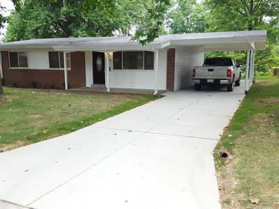 2432 Chartom Mar Dr, Saint Charles, MO, 63301