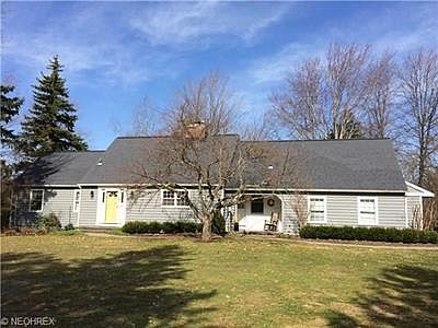 1st image of 569 North St