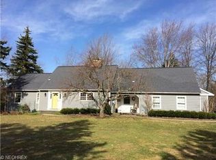 569 North St, Chagrin Falls, OH 44022