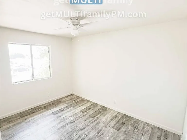 7120 N 66th Dr #101 — Photo 6