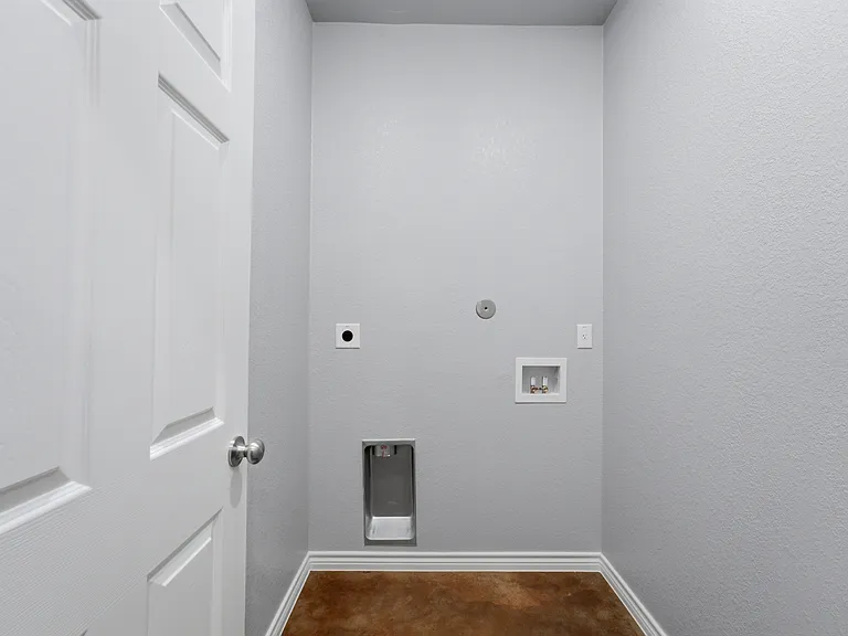 3109 Clinkenbeard Dr #3107B — Photo 11