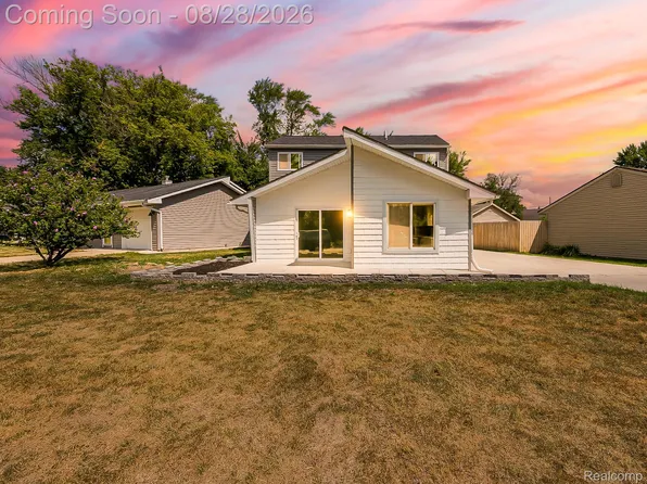 3402 Elmhurst Ave, Royal Oak, MI 48073
