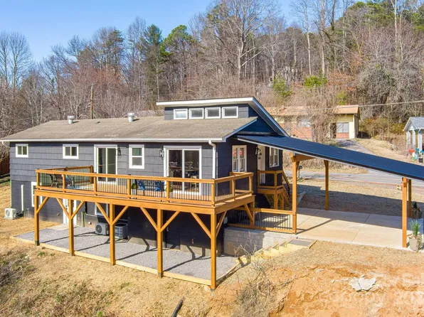 235 N Fork Rd, Black Mountain, NC 28711