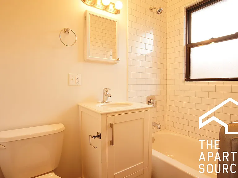 2643 N Spaulding Ave #3W — Photo 9