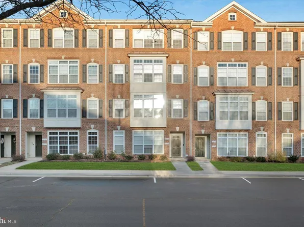 22774 Ferncrest Ter, Ashburn, VA 20148