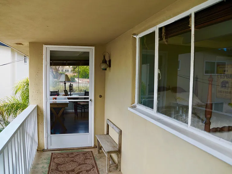 138 Natoma Ave #B — Photo 4