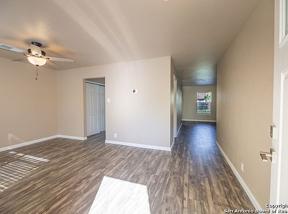 3rd image of 2907 Dixon Plain Dr