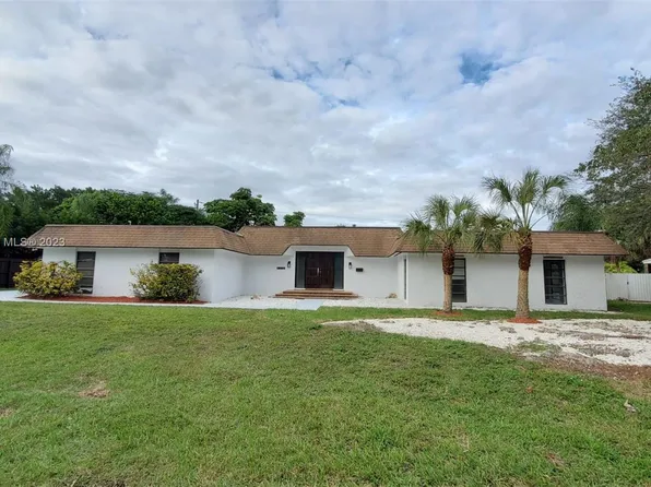 8345 SW 184th Ter, Cutler Bay, FL 33157