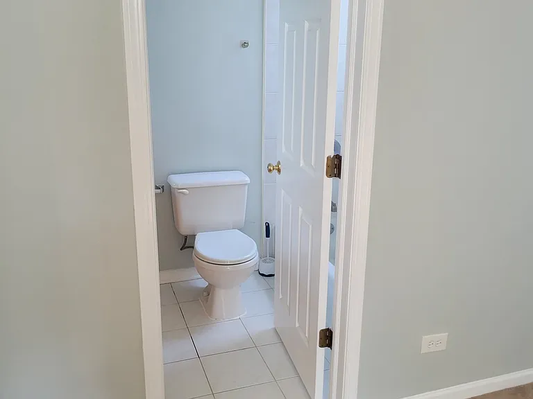 1339 N Damen Ave #2S — Photo 4