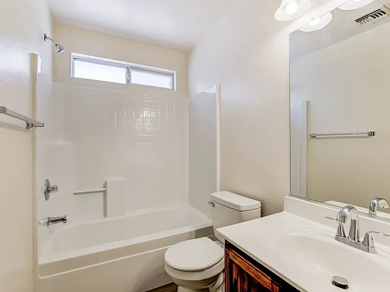 1105 S 225th Ave — Photo 19