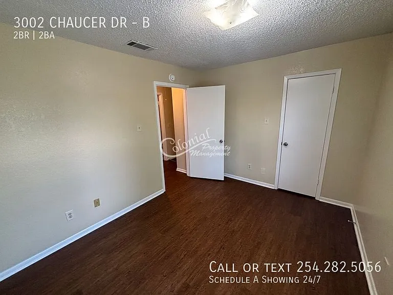 3002 Chaucer Dr #B — Photo 11