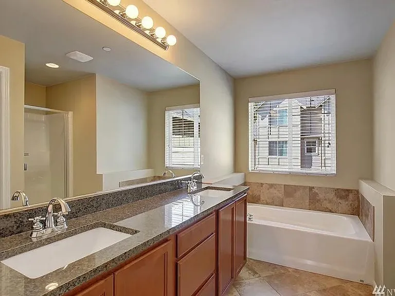 10719 Ross Rd #B — Photo 7