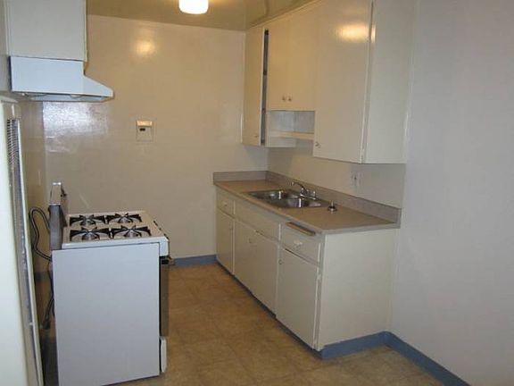 2nd image of 3117 E 6th St APT 7