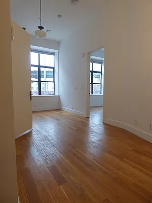 Rented by TheRealEstateCompany.com LLC | media 60