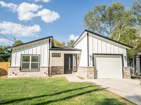 316 Beckham St W, Sulphur Springs, TX 75482