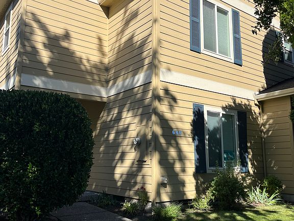 2nd image of 646 Griffin Oaks Dr
