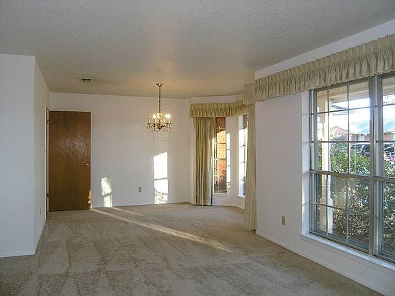 2nd image of 1709 Northcrest Dr