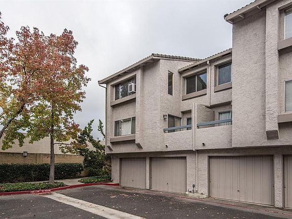 4th image of 2286 Sun Glory Ln
