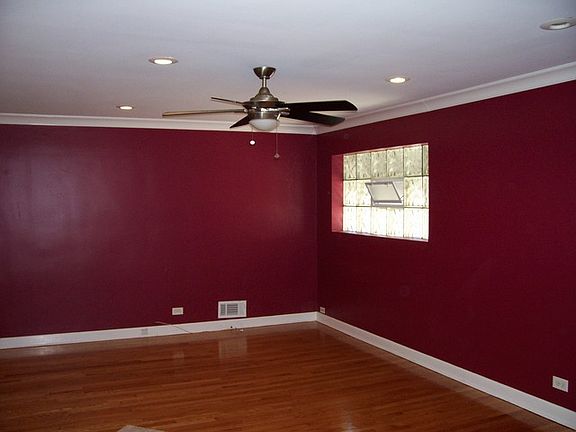 2nd image of 7344 N Winchester Ave #A