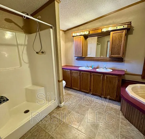388 River Rd — Photo 18