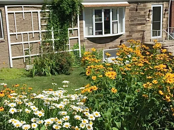 10 Unger Ln, Pittsburgh, PA 15217